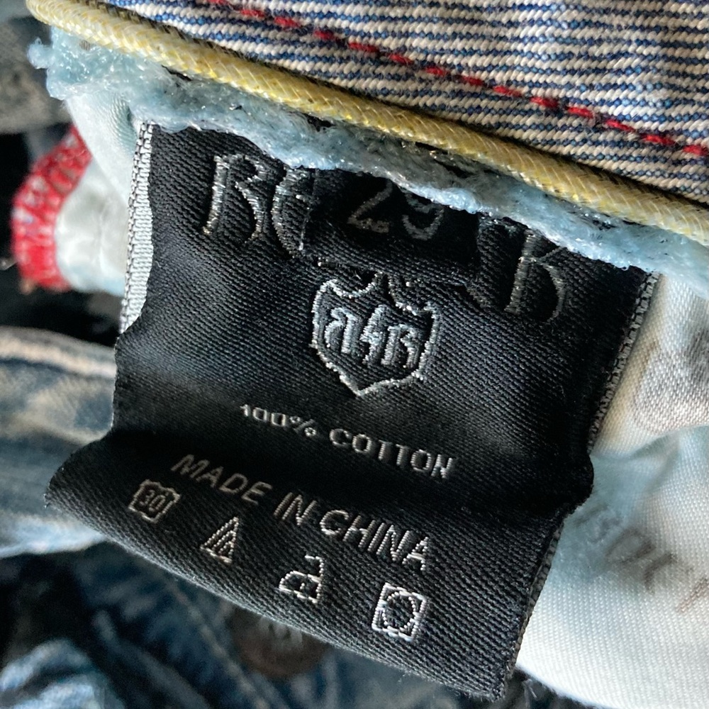 Vintage Rerock Women’s Embroidered Wide Leg Jeans - Picture 5 of 16